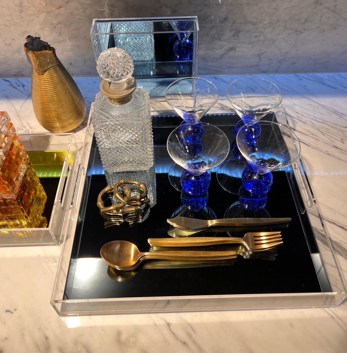 trays